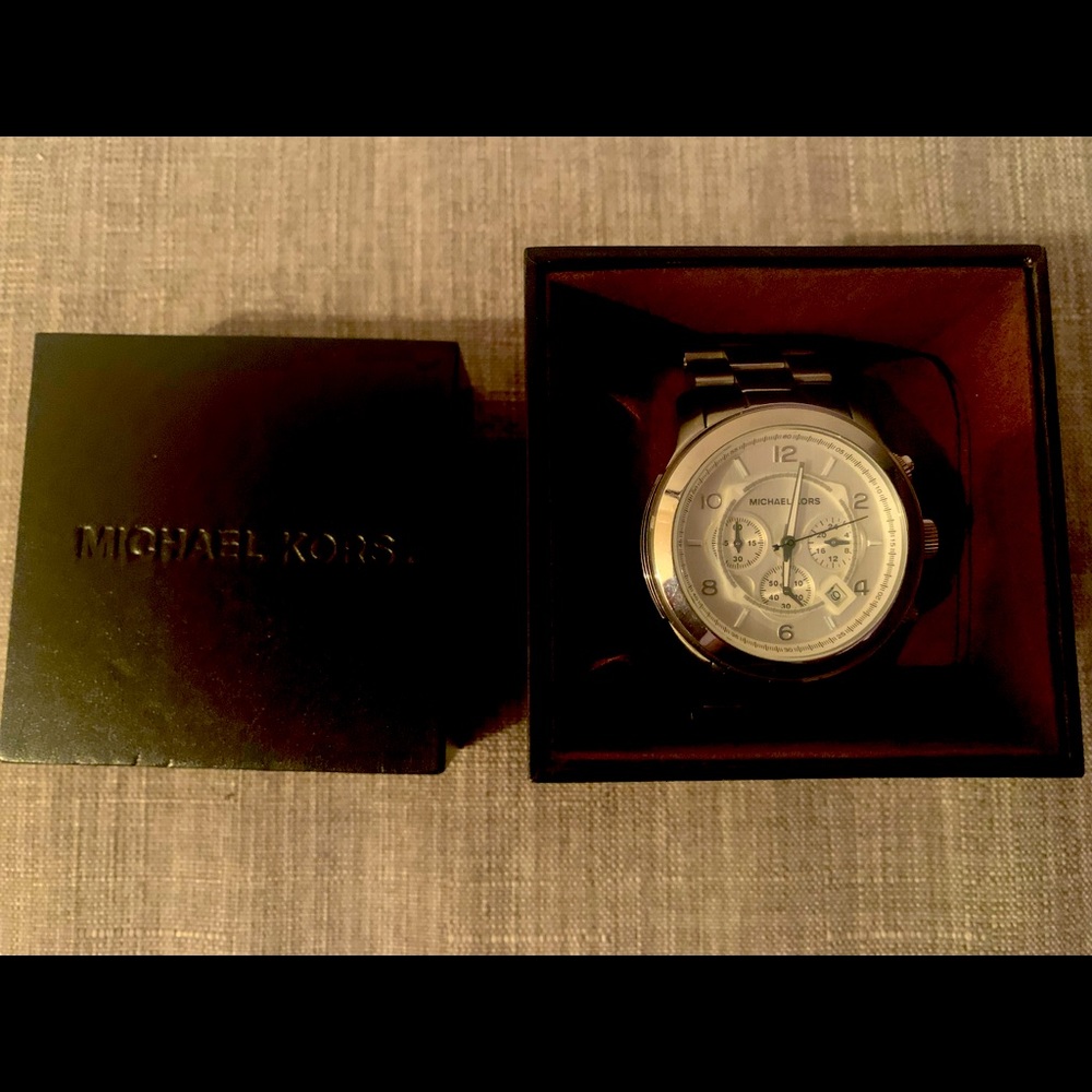 Men’s Silver Michael Kors watch
